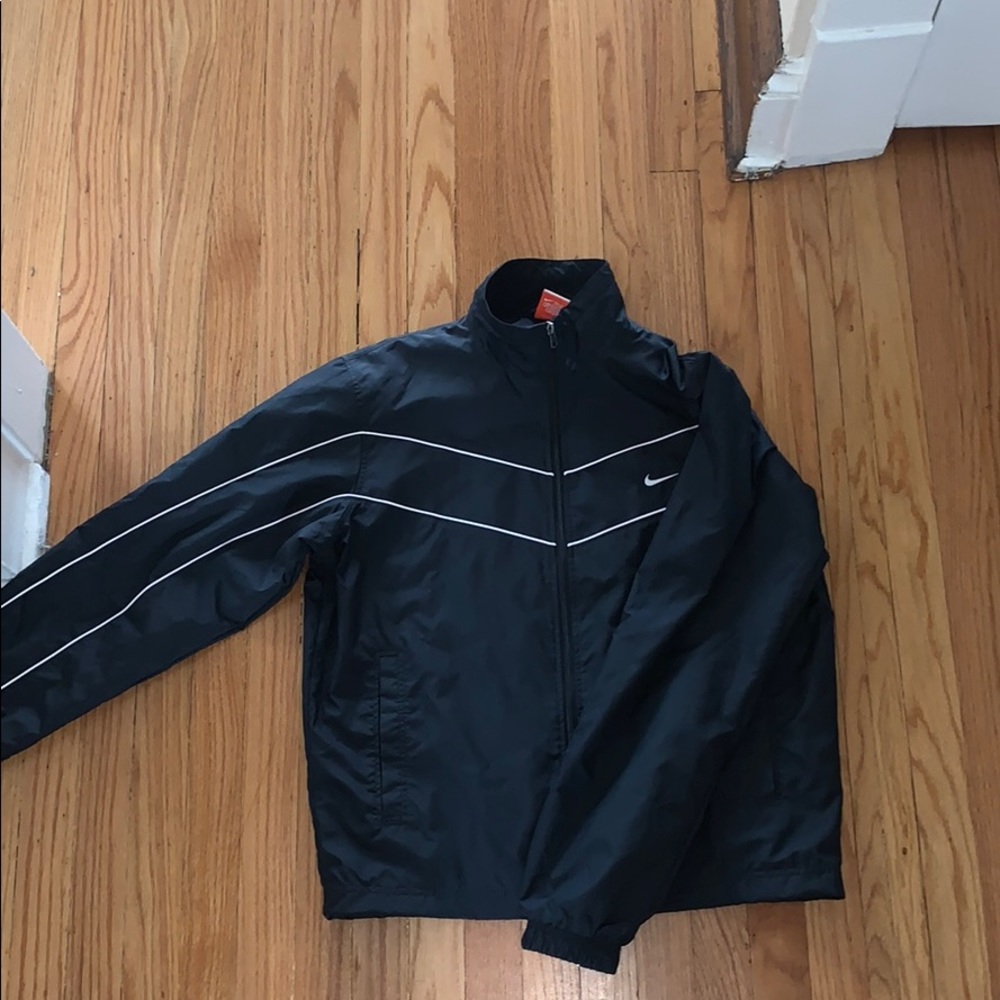 Nike athletic wind breaker